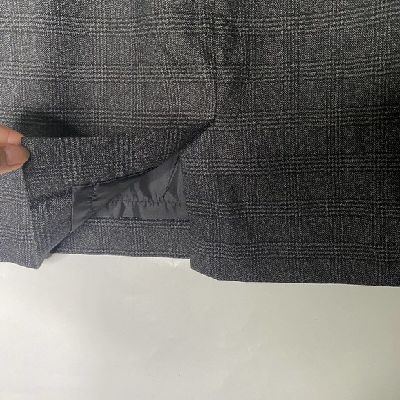 Van Heusen Studio Womens Mini Skirt Sz 14 Faux Wrap Gray Plaid Lined Stretch - Picture 4 of 8